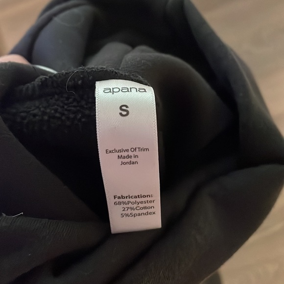 Black long sleeve turtleneck - Picture 5 of 8